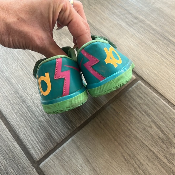 NIKE Sneakers Size 5C - Picture 3 of 7